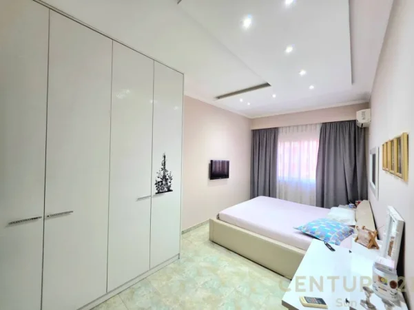 Tirane, shitet apartament 3+1+Ballkon Kati 4, 98 m² 150.000 € (yzberisht)