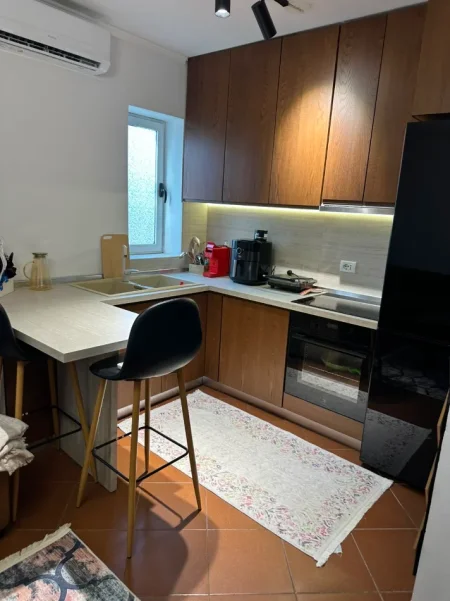 Tirane, shes apartament 1+1+Aneks Kati 5, 56 m² 125.000 € (Ali Demi prane Fushes)