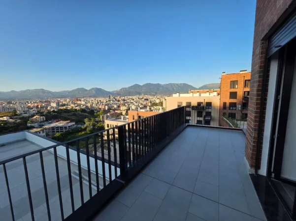 Tirane, jepet me qera apartament 3+1+Ballkon , 142 m² 1.500 € 
