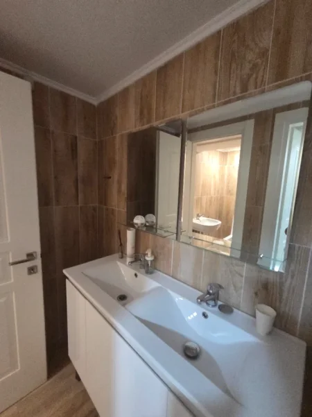 Tirane, shes Dublex Kati 0, 200.000 € (Hoxha Tasim)