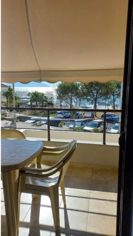 Vlore - Lungomare, jepet me qera apartament 1+1+Ballkon Kati 2, 70 m² 430 € (Rruga Aleksander Moisiu, Vlore)