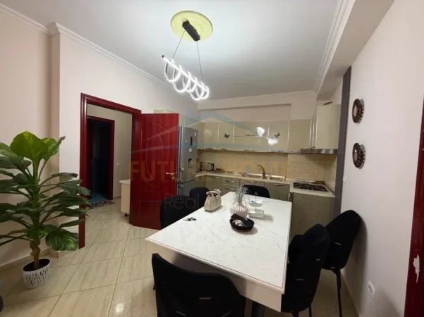 Tirane, shitet apartament 2+1 Kati 5, 100 m² 165.000 € 