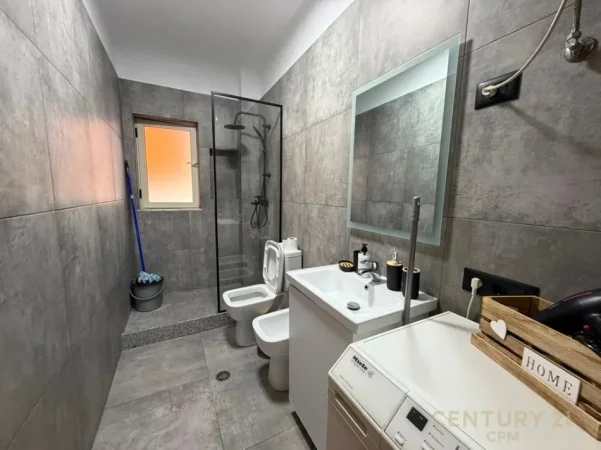 Tirane, shes apartament 1+1 Kati 1, 84 m² 180.000 € (Siri Kodra)