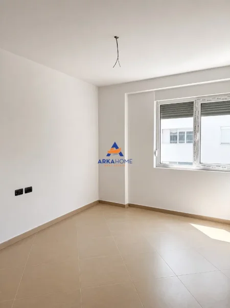 Shengjin, shitet apartament 2+1+Ballkon Kati 4, 106 m² 128.000 € 