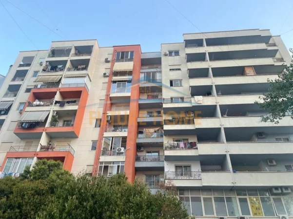 Tirane, shes apartament 2+1+Ballkon Kati 1, 98 m² 147.000 € (Yzberisht)