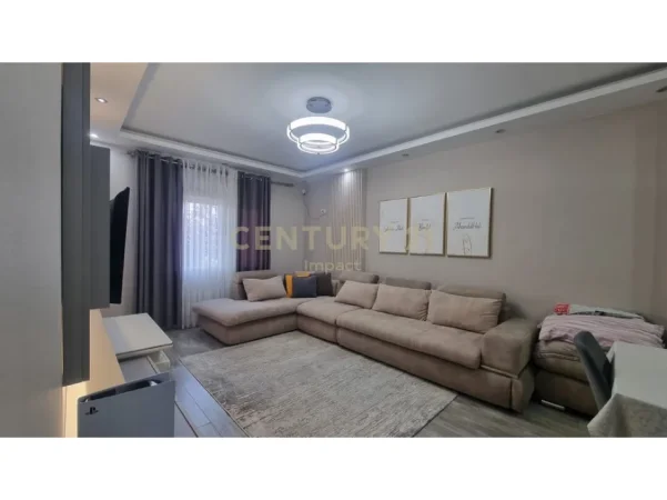 Tirane, shes apartament 1+1 Kati 1, 79 m² 129.000 € (Don Bosko)