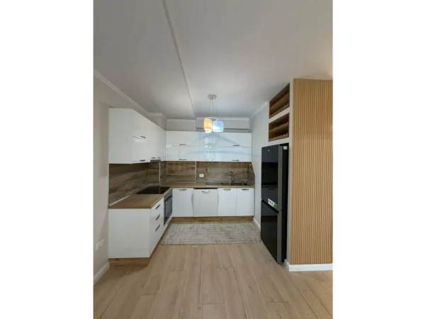 Shqiperi, shitet apartament 1+1 Kati 2, 58 m² 142.000 € 