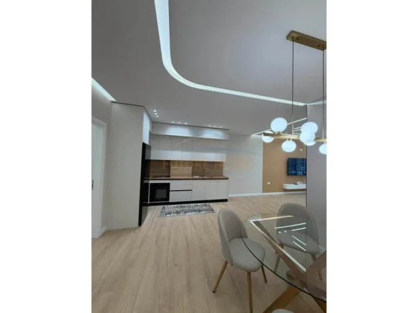 Tirane, shitet apartament 2+1 Kati 6, 114 m² 171.000 € 