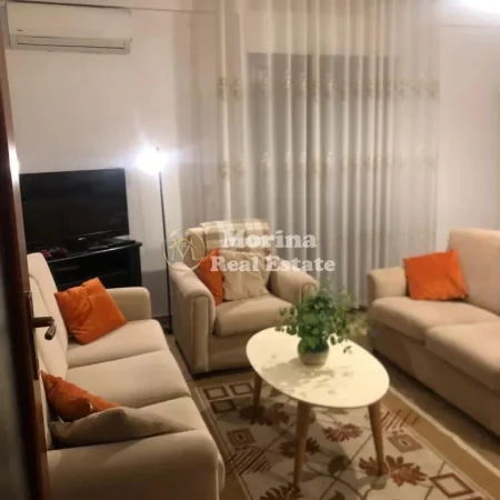 Tirane, jepet me qera apartament 1+1 Kati 2, 75 m² 550 € (Komuna e Parisit)
