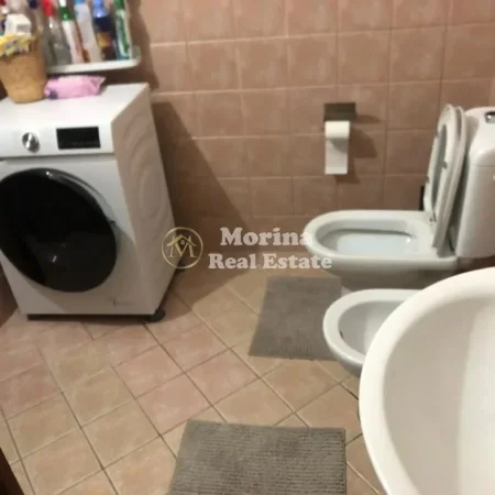 Tirane, jepet me qera apartament 1+1 Kati 2, 75 m² 550 € (Komuna e Parisit)