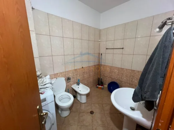 Qera, Apartament 1+1, Unaza e Re, Tirane 0696069906