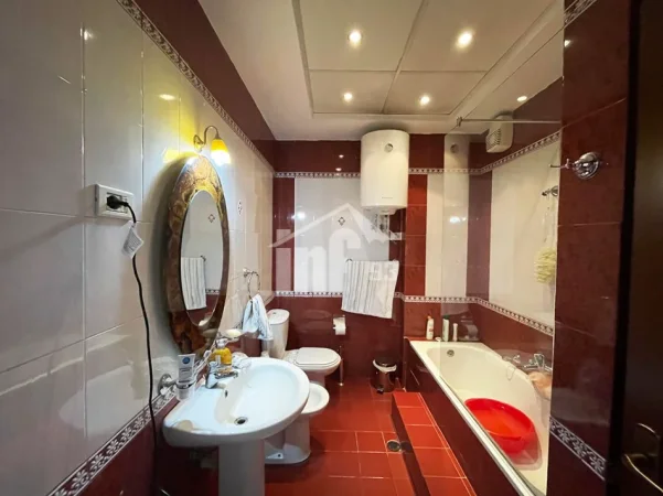 Tirane, shitet apartament 2+1 Kati 6, 101 m² 240.000 € (PRANË PAZARIT TE RI)