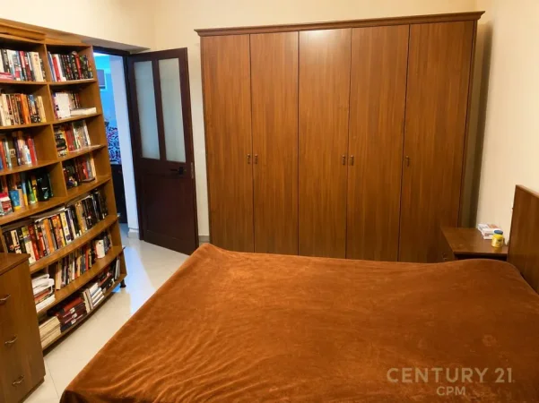Tirane, jepet me qera apartament 2+1+Ballkon , 79 m² 600 € (Xhamia e Tabakeve)