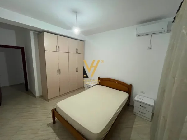 Tirane, jepet me qera apartament 2+1+Ballkon Kati 3, 110 m² 470 € (ASTIR)