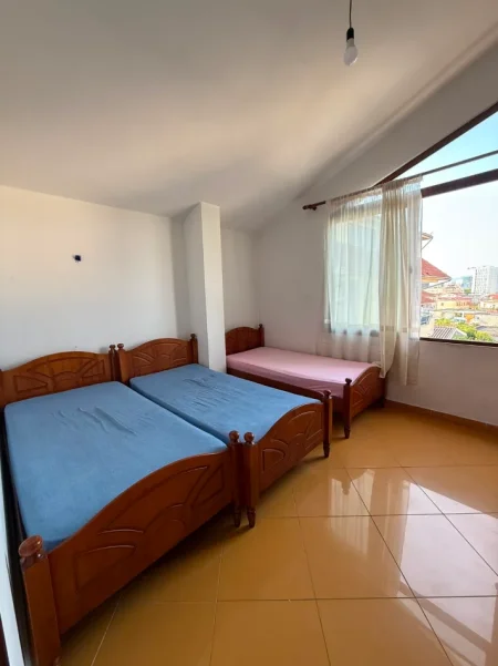 Tirane, jepet me qera apartament 1+1 Kati 4, 65 m² 400 € (Inxhinieria e Ndertimit ,21 Dhjetori)