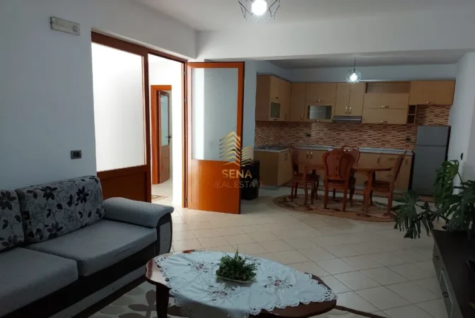 Tirane, jepet me qera apartament 1+1+Ballkon Kati 1, 100 m² 500 € (Rruga Bulevard Zogu I)