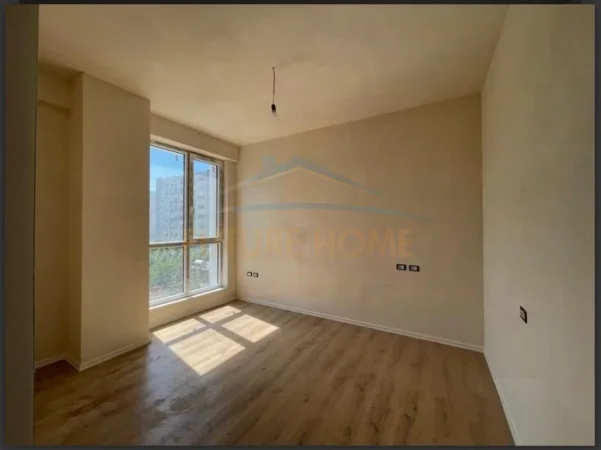 Tirane, shitet apartament 3+1+Ballkon Kati 3, 135 m² 420.000 € (KOMUNA E PARISIT)