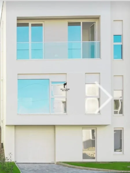 Tirane, jepet me qera Vile Vile 3 Katshe , 400 m² 1.500 € (LIQENI I FARKES)
