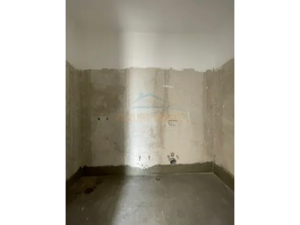 Tirane, shitet apartament 3+1+Aneks+Ballkon Kati 6, 119 m² 203.200 € (casa italia)