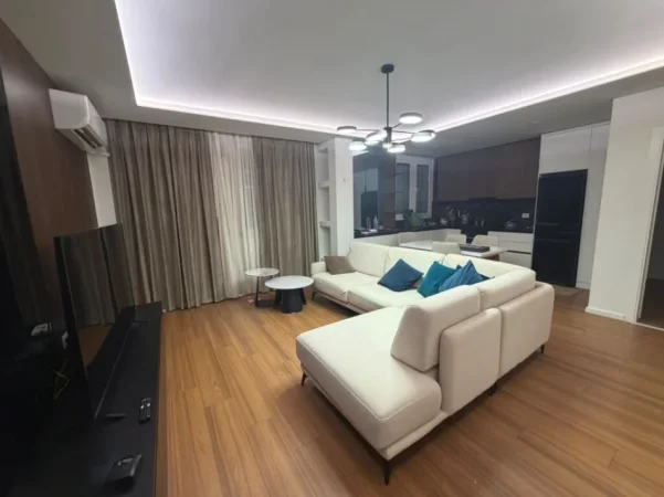 Tirane, jepet me qera apartament 2+1+Ballkon Kati 2, 90 m² 800 € (LIQENI THATE)