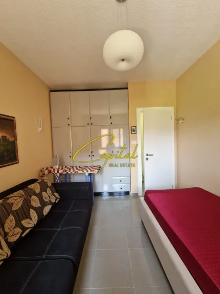 Tirane, jepet me qera apartament 2+1 Kati 3, 90 m² 900 € (KOMUNA E PARISIT)
