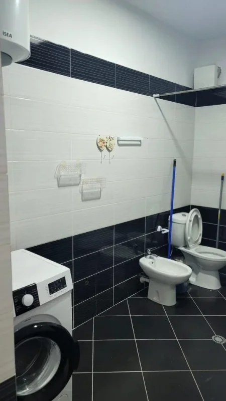 Tirane, jepet me qera apartament 1+1 Kati 5, 70 m² 450 € (Astir)