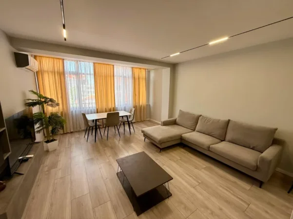 Tirane, jepet me qera apartament 2+1 Kati 5, (21 dhjetori)