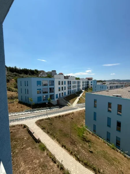 Tirane, shitet apartament 2+1+Aneks+Ballkon Kati 3, 88 m² 120.000 € (fresku , linze , dajti)