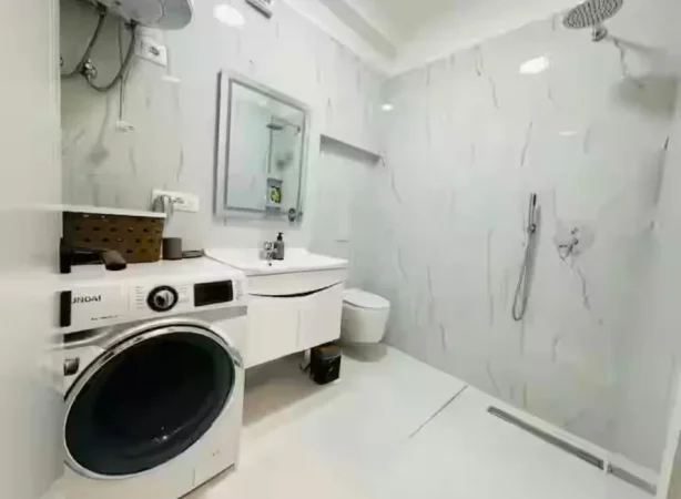 Tirane, jepet me qera garsonier 1+1 Kati 5, 40 m² 500 € (Perballe ATSH)