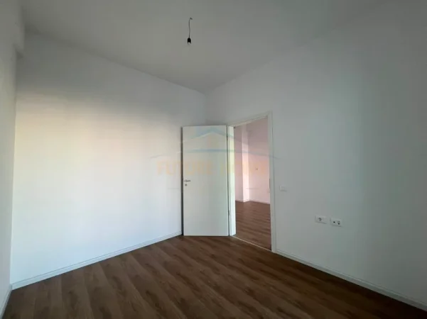 Tirane, shitet apartament 1+1 Kati 2, 72.450 m² 72.450 € (Kompleksi Kadiu)