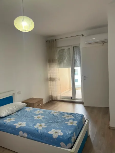 Tirane, jepet me qera apartament 2+1 Kati 4, 106 m² 550 € (SIRI KODRA)