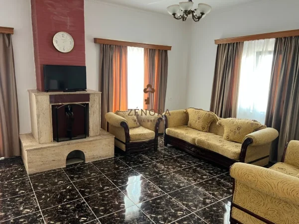 Tirane, jepet me qera apartament 3+1+Aneks+Ballkon Kati 3, 150 m² 800 € (Ali Demi)