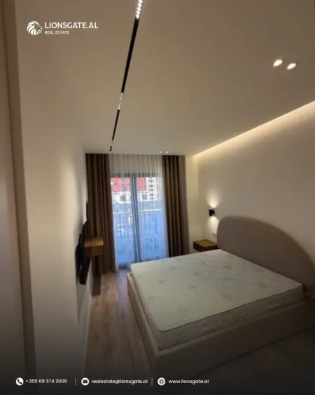 Tirane, jepet me qera apartament 3+1 , 127 m² 1.100 € 