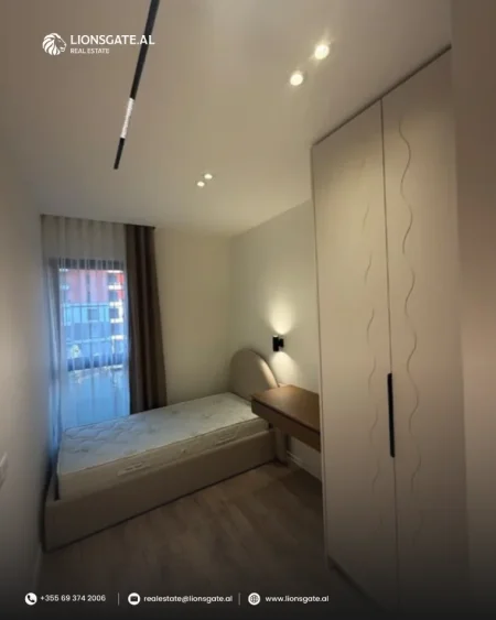 Tirane, jepet me qera apartament 3+1 , 127 m² 1.100 € 