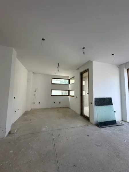 Tirane, shitet apartament Vile 3 Katshe , 334 m² (Pranë TEG)