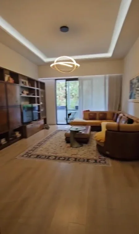 Tirane, shitet apartament 3+1 Kati 2, 150 m² (LIQENI I THATE)