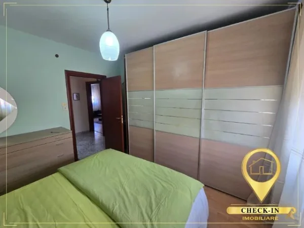 Tirane, jepet me qera apartament 2+1+Aneks Kati 3, 75 m² 620 € (Rruga Xhanfize Keko)