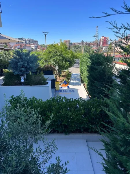 Tirane, shitet Vile Vile 2 Katshe Kati 2, 350 m² 697.424 € 