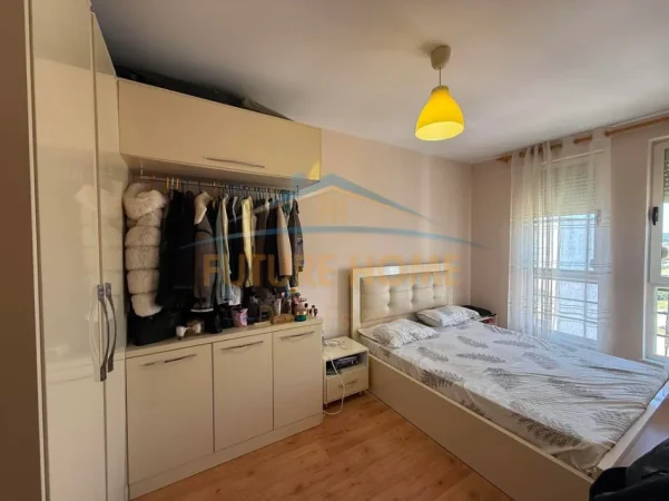 Tirane, jepet me qera apartament 1+1 Kati 7, 71 m² 450 € (Unaza e Re)
