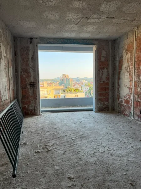 Tirane, shitet apartament 2+1+Aneks+Ballkon Kati 7, 105 m² 170.000 € (Ali Demi)