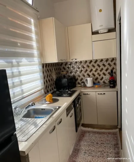 Tirane, jepet me qera apartament 2+1+Ballkon Kati 8, 70 m² 860 € (Qender)