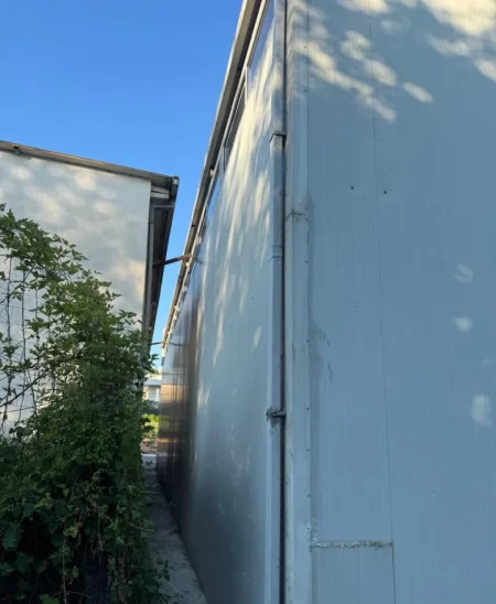 Tirane, jepet me qera ambjent biznesi Kati 1, 250 m² 1.150 € (Rruga Petrit Radovicka)