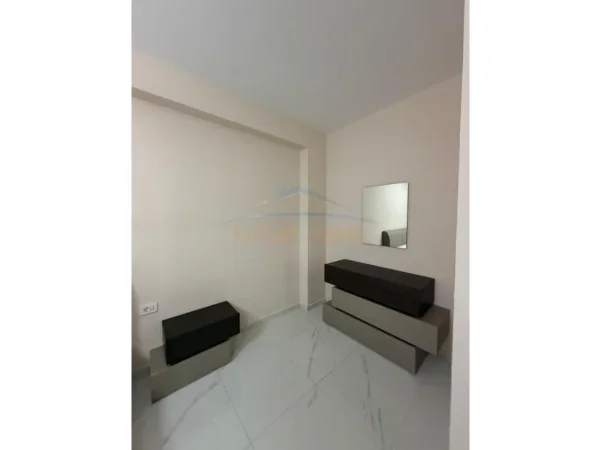 Shitet apartament 2+1+Ballkon Kati 7, 99 m2 ,125 milion leke  (KAMEZ) MUNDESI KREDITIMI