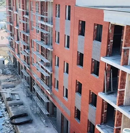 Tirane, shitet apartament 2+1 , 102 m² 97.280 € 
