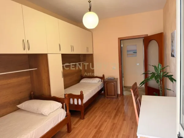 Tirane, jepet me qera apartament 2+1 Kati 6, 90 m² 700 € (zogu zi)