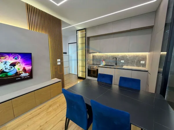 Qera, Apartament 1+1, Unaza e Re. 0696069906