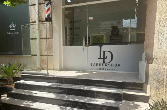 Tirane, shitet ambjent biznesi Kati 1, 24 m² 145.000 € (Rruga e Barrikadave)