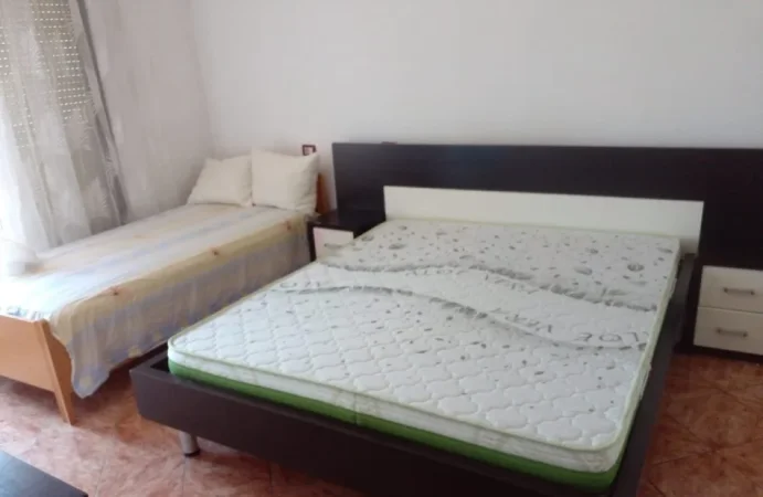 Tirane, jepet me qera apartament 1+1 Kati 6, 55 m² 400 € (QSUT)