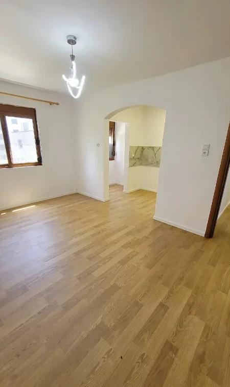 Kavaje, shitet apartament 1+1+Aneks+Ballkon Kati 2, 50 m² 45.000 €
