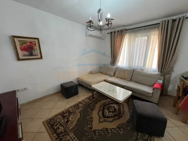 Tirane, jepet me qera apartament 2+1 Kati 4, 66 m² 500 € (SHKOLLA E BALETIT)